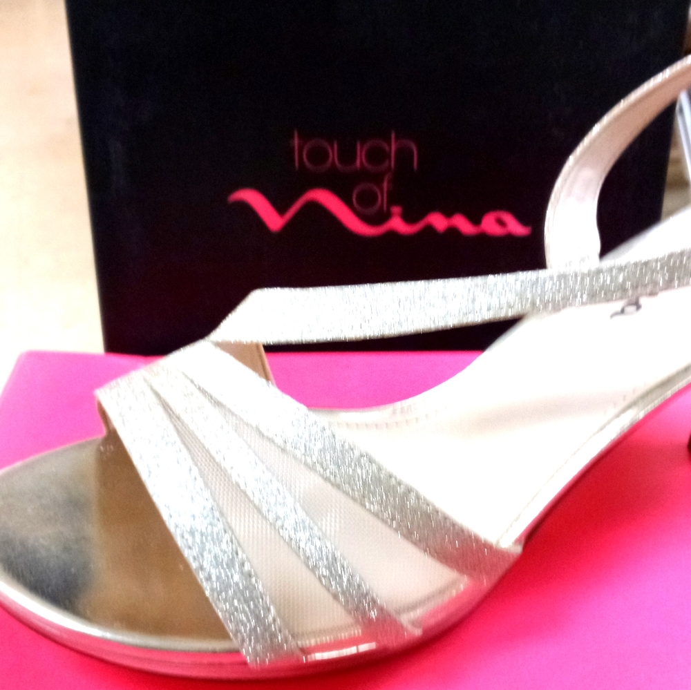 Gold glitter evening shoes